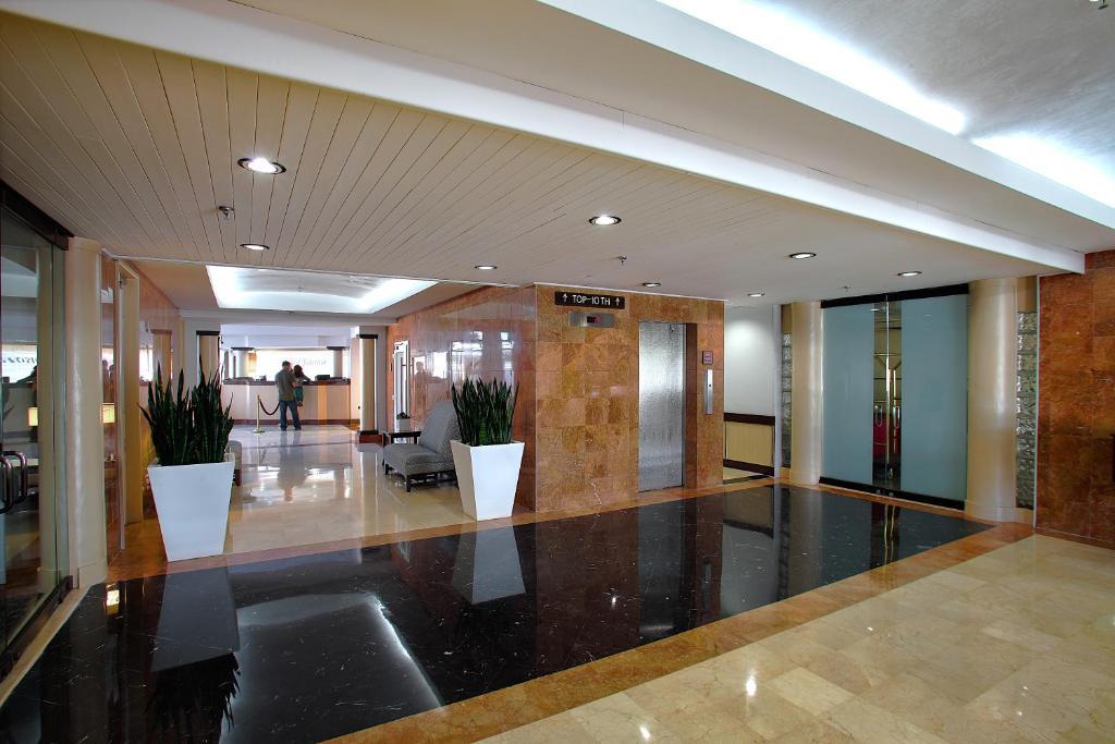 TRYP by Wyndham Isla Verde San Juan Exterior foto