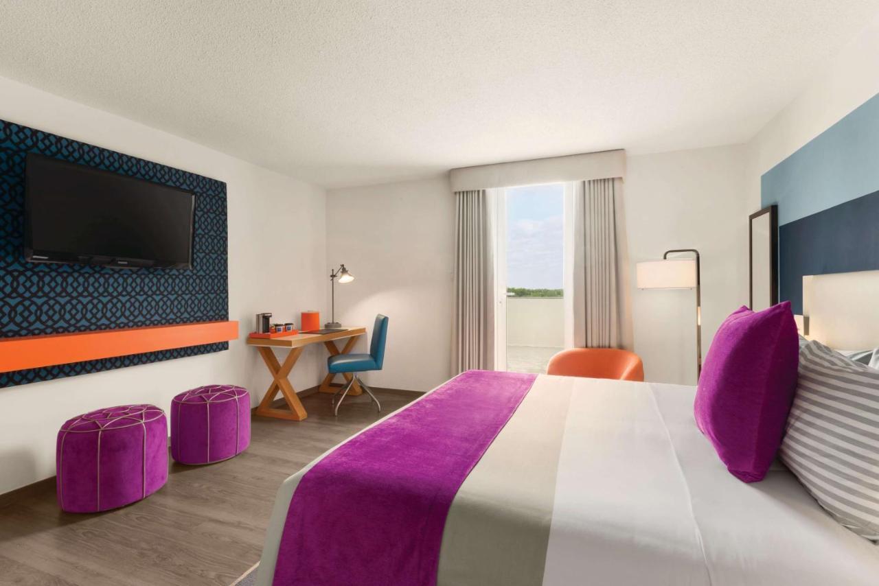 TRYP by Wyndham Isla Verde San Juan Exterior foto