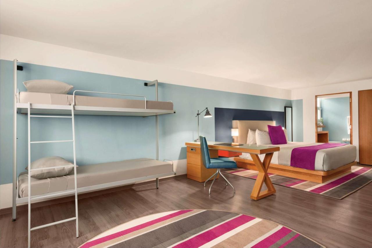 TRYP by Wyndham Isla Verde San Juan Exterior foto